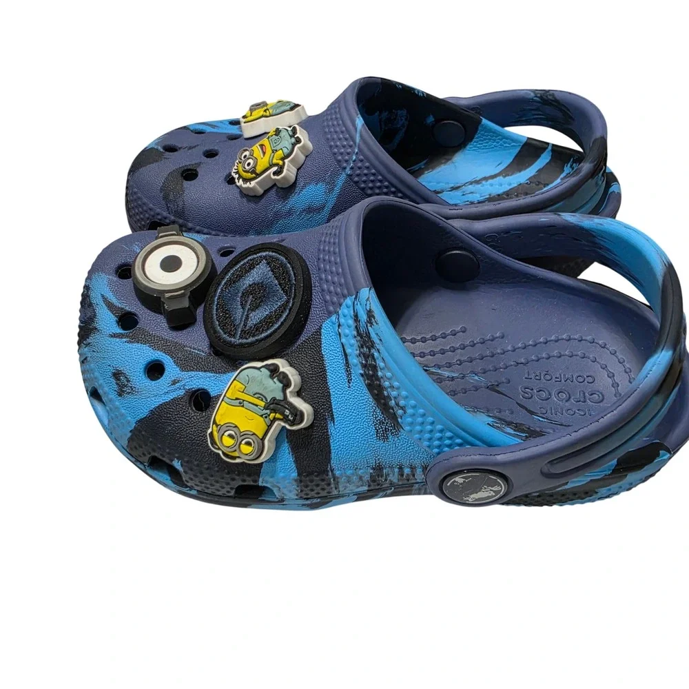Crocs Kids Classic Clog Blue Black Marble Minions Charms Size 10 C10